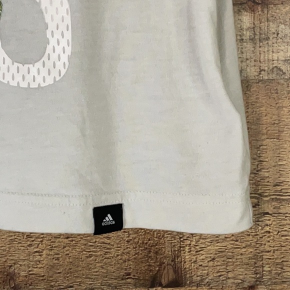 Adidas Floral Essential T-Shirt short sleeves athletic top Size Small - Picture 3 of 7